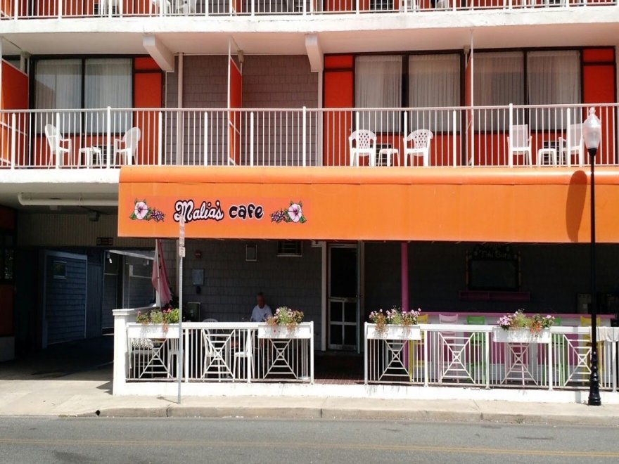 Malia's Cafe