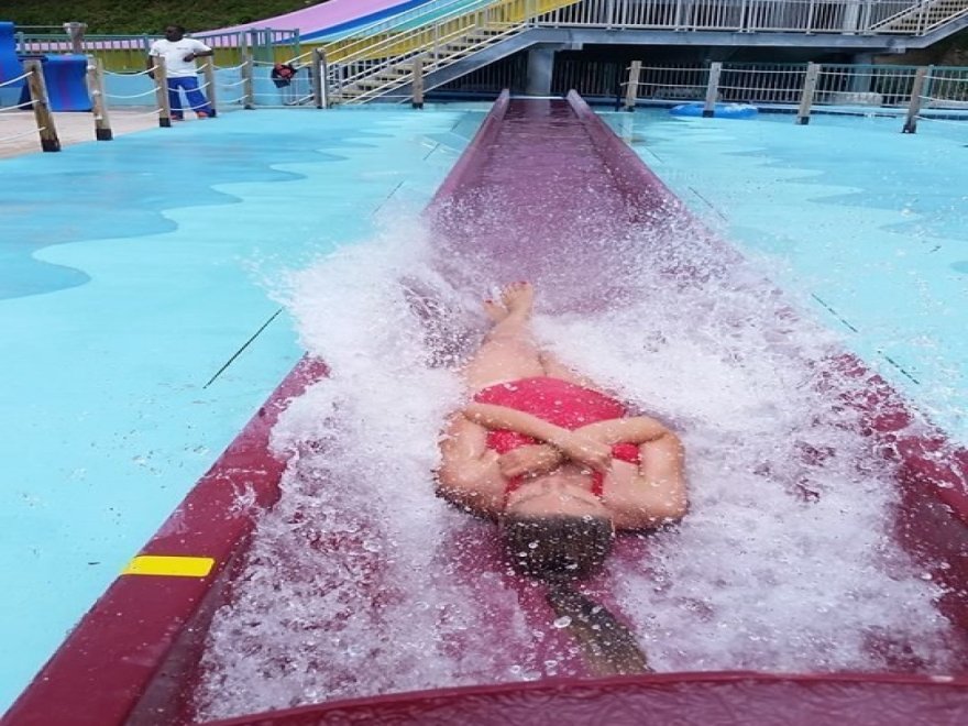 Splash Mountain Water Park