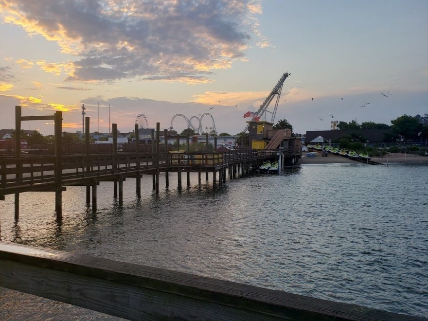 Oceanic Fishing Pier